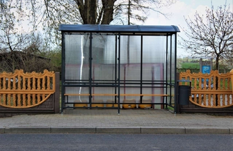 Nowe wiaty przystankowe w Górczynie ZDJĘCIA