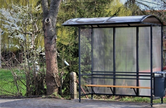 Nowe wiaty przystankowe w Górczynie ZDJĘCIA