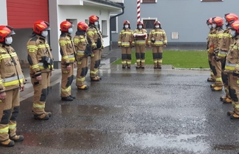 Dzień Flagi Rzeczypospolitej Polskiej w Komendzie Powiatowej PSP we Wschowie ZDJĘCIA