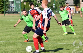 Remis w spotkaniu Dąb Sława Przybyszów - Polonia Słubice ZDJĘCIA