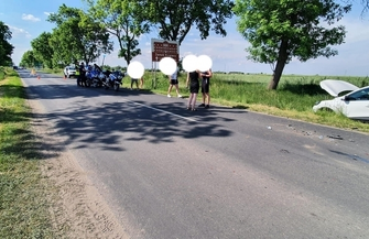 Sława Kolizja z udziałem 3 samochodów ZDJĘCIA