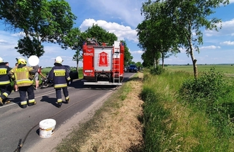 Sława Kolizja z udziałem 3 samochodów ZDJĘCIA