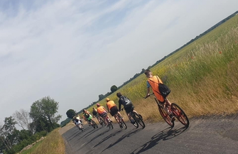 Stare Drzewce Uczniowie wybrali sięw 24 kilometrowy rajd ZDJĘCIA