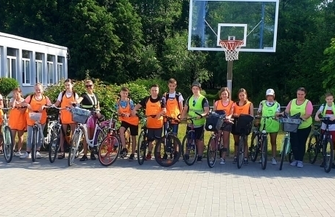 Stare Drzewce Uczniowie wybrali sięw 24 kilometrowy rajd ZDJĘCIA