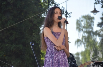 Muzyczne występy nad jeziorem