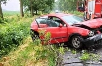 Zderzenie pojazdów na trasie Przydroże-Krzepielów ZDJĘCIA