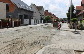 Postępują prace na ulicy Ogrodowej w Szlichtyngowej ZDJĘCIA