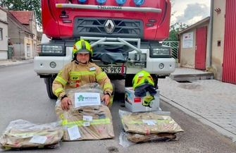 Nowe umundurowanie strażaków OSP Szlichtyngowa i OSP Wyszanów