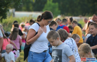 Szał w Osowej Sieni. Z nieba spadły cukierki ZDJĘCIA