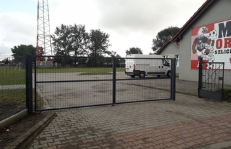 Nowe ogrodzenie boiska w Szlichtyngowej ZDJĘCIA