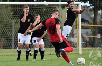 Zabójcza końcówka Dębu Sława-Przybyszów ZDJĘCIA