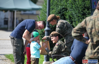 Przez główne ulice maszerowali żołnierze RELACJA