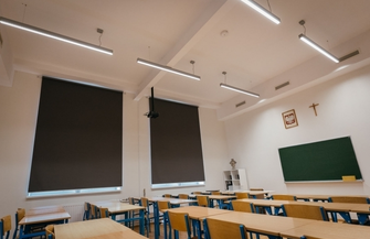 Doposażenie liceum w nowy sprzęt multimedialny ZDJĘCIA