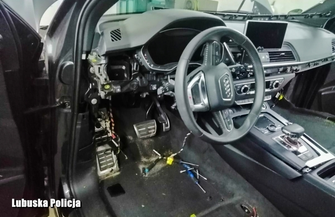 Sławscy policjanci odzyskali Audi warte blisko 200 tys. zł ZDJĘCIA