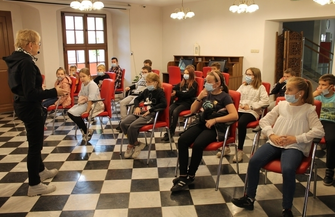 Spotkanie z JoannąOlech we wschowskiej bibliotece ZDJĘCIA