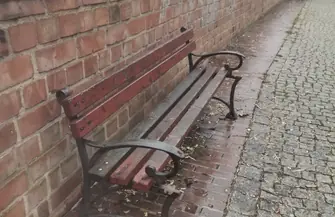 Komu przeszkadzała ławka