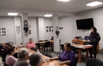 Spotkanie z pracownikiem UMiG Szlichtyngowa w klubie Senior ZDJĘCIA