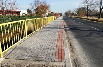 Nowy chodnik na drodze wojewódzkiej nr 324 w Szlichtyngowej