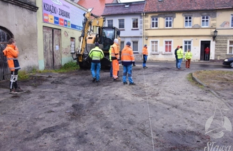 Sława Rozpoczął się remont parkingu ZDJĘCIA
