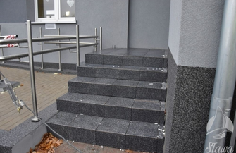 Sala w Starym Strączu pięknieje