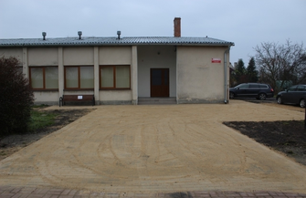 Utwardzenie terenu przy świetlicy wiejskiej w Zamysłowie ZDJĘCIA