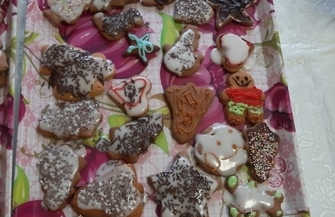 Koło Gospodyń Wiejskich Wyszanowie uszykowało pierniczki świąteczne ZDJĘCIE