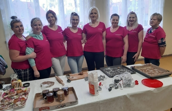 Koło Gospodyń Wiejskich Wyszanowie uszykowało pierniczki świąteczne ZDJĘCIE