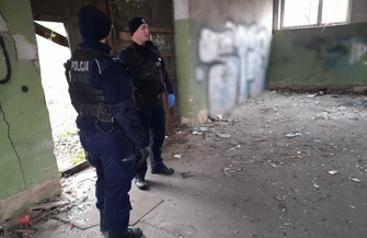 Dzielnicowi kontrolująmiejsca w których mogą przybywaćosoby nieporadne życiowo