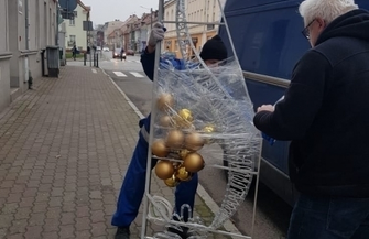 Pierwsze ozdoby świąteczne jużna ulicach ZDJĘCIA