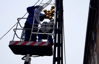 Pierwsze ozdoby świąteczne jużna ulicach ZDJĘCIA