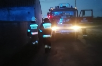 Pożar domu w Łęgoniu. Rodzina musiała się ewakuować ZDJĘCIA