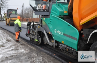 Nowy asfalt drogi powiatowej