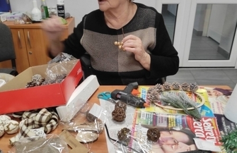 Szlichtyngowa Warsztaty Bożonarodzeniowe w Klubie Senior ZDJĘCIA