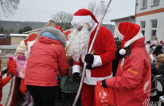 Święty z wizytą w szkołach