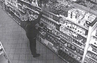 Okradli wschowskie sklepy.