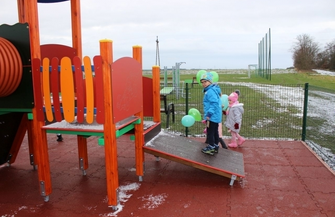 Otwarcie placu zabaw w Kowalewie ZDJĘCIA