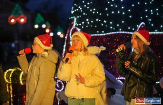 Kolędowanie na Nowym Rynku w Sławie VIDEO