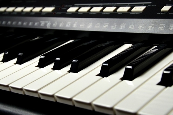 W jakim wieku rozpocząć naukę gry na keyboardzie