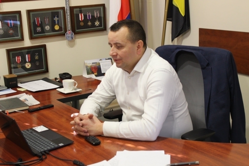Przebudowa dachu coraz bliżej