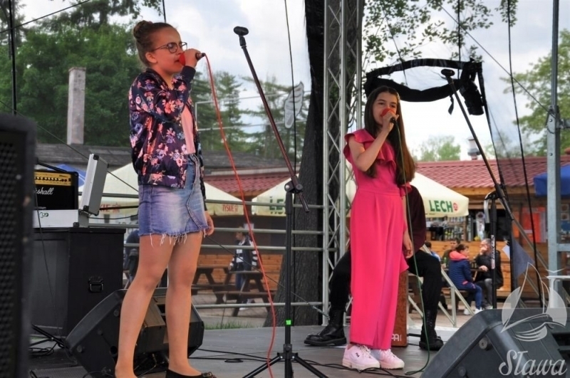 Muzyczne spotkanie nad jeziorem