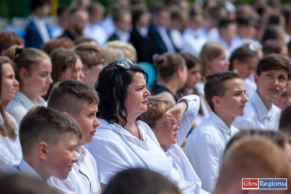 Uroczystość nadania imienia Szkole Podstawowej nr 1 we Wschowie VIDEO