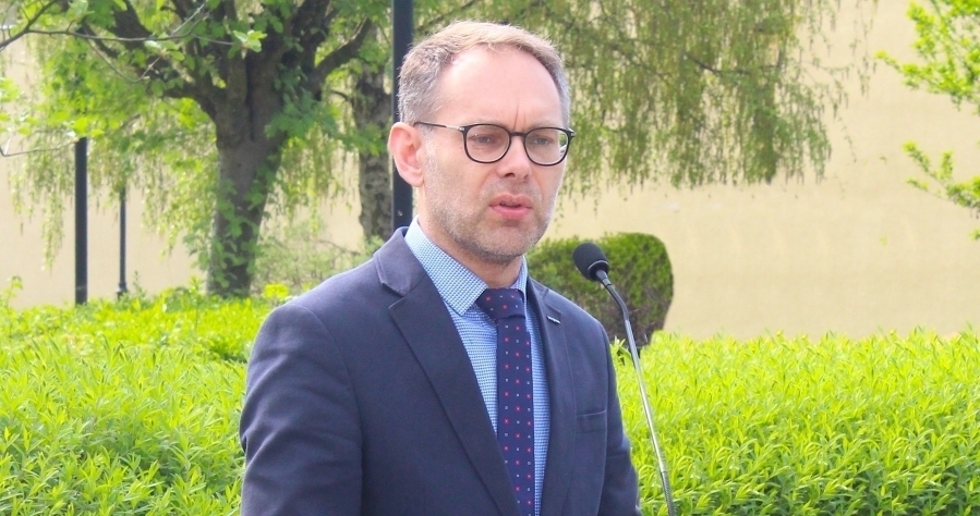 Starosta nie współpracuje. Burmistrz zaprasza radnych powiatowych