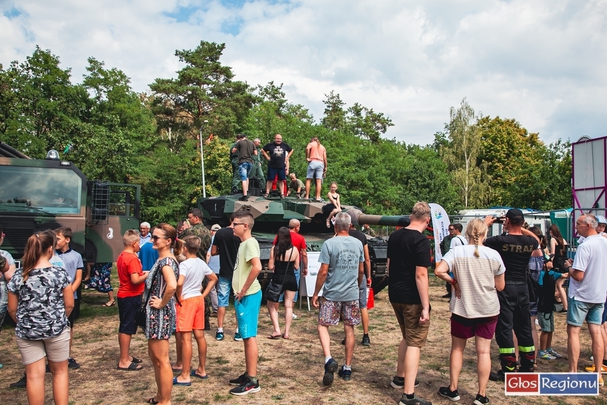 Piknik wojskowy w Sławie.