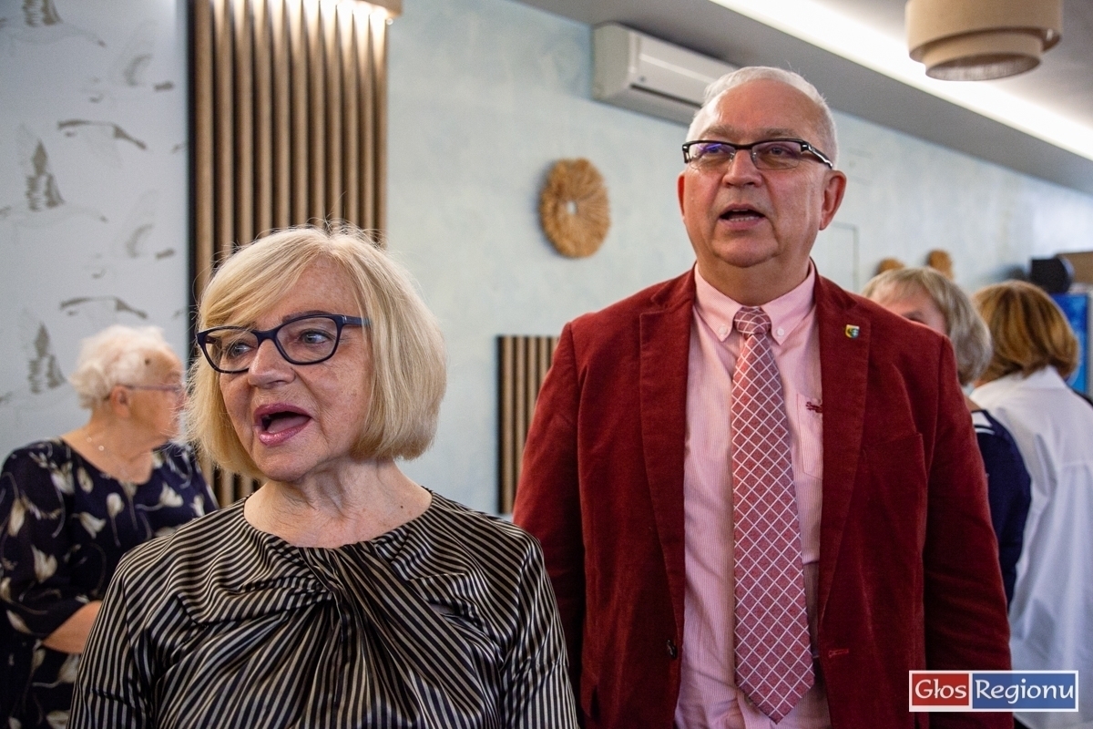 Seniorzy z Akademii Dorosłego Człowieka spotkali sięw Sławiance VIDEO