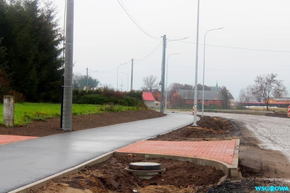 Nowe chodniki oświetlenie i ciąg rowerowy