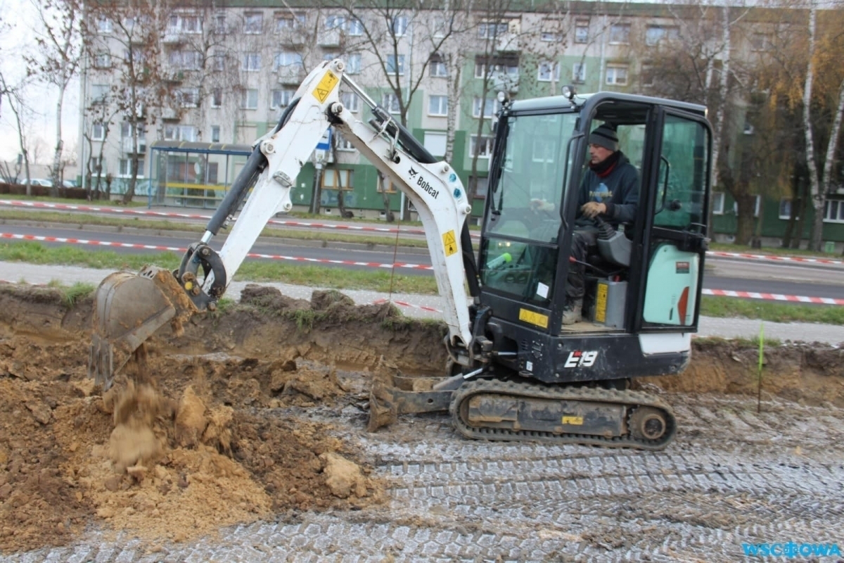 Prace budowlane na ul. Wolsztyńskiej postępująFOTO