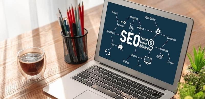 Dlaczego warto łączyć kampanie Google Ads z pozycjonowaniem