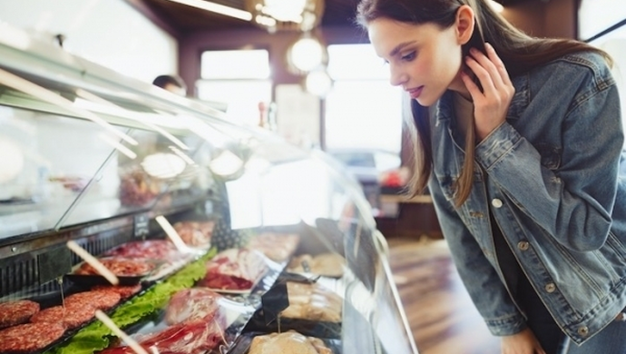 Lady chłodnicze do Twojego lokalu - sprawdź, jakie wyposażenie sklepu będzie Ci potrzebne