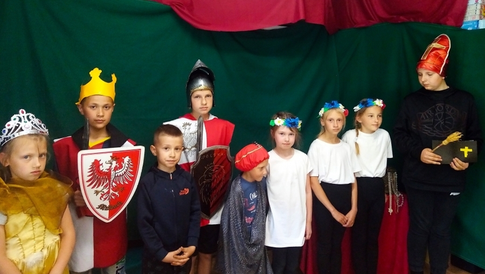 Projekt "Wielkie Wydarzenie Chrztu Polski Znaczenie" w Łysinach (ZDJECIA)