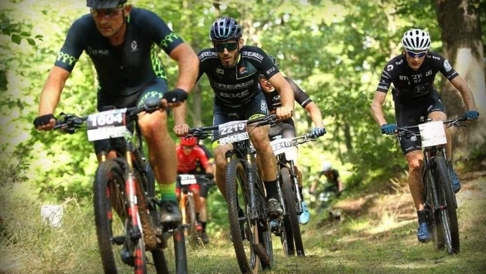 Kolarski sukces mieszkańca Sławy